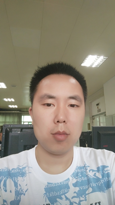 浔城老男孩的第一张照片--昆明相亲服务中心