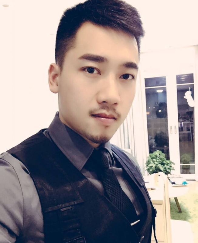 风的季节的第一张照片--昆明相亲服务中心