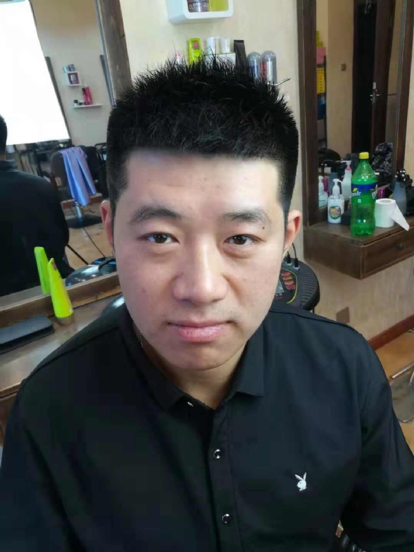 丹东风雨的第一张照片--昆明相亲服务中心