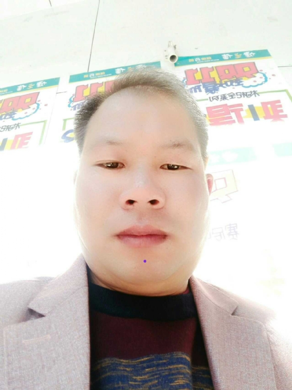 左手牵右手的第一张照片--昆明相亲服务中心