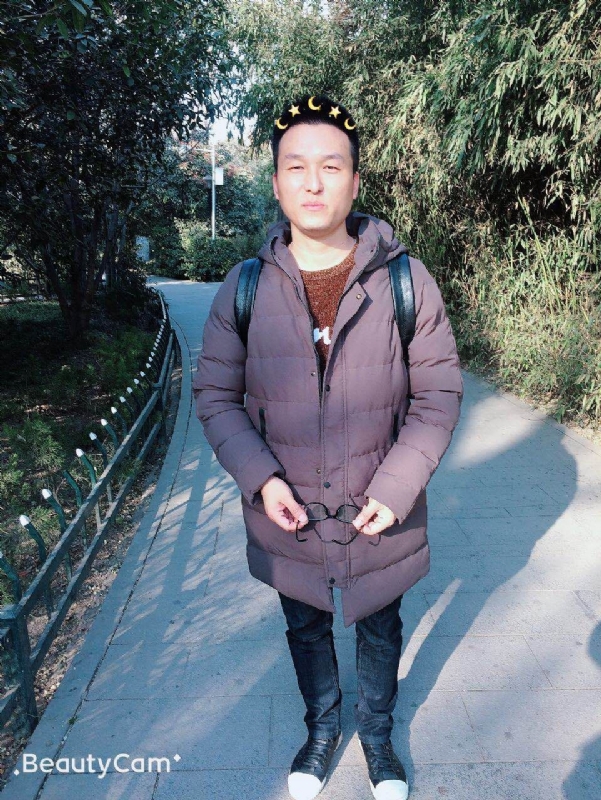 马儿的第一张照片--昆明相亲服务中心