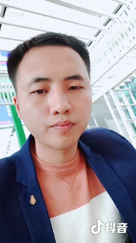 佳鑫的第一张照片--昆明相亲服务中心