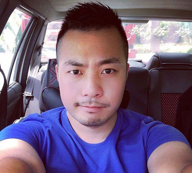 刘江平的第三张照片--昆明相亲服务中心