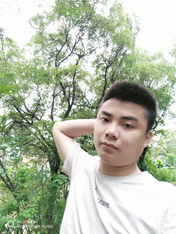 黄帅哥的第一张照片--昆明相亲服务中心
