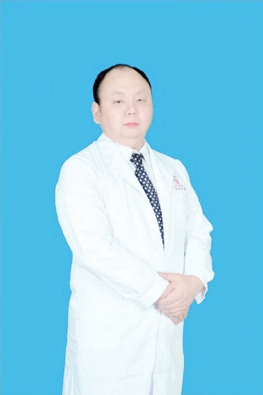 小村医的第一张照片--昆明相亲服务中心