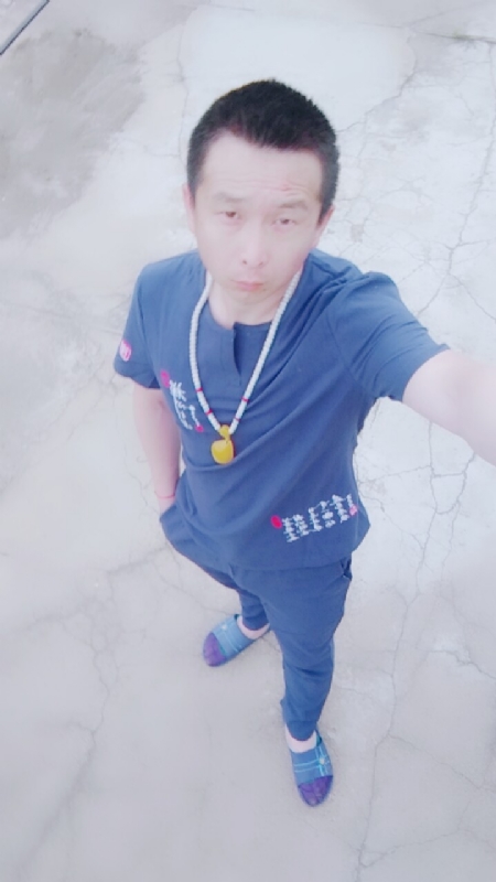 一叶之秋的第一张照片--昆明相亲服务中心