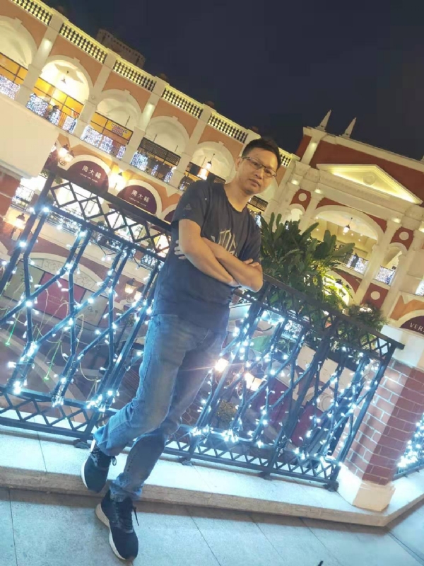 落单恋人的第一张照片--昆明相亲服务中心