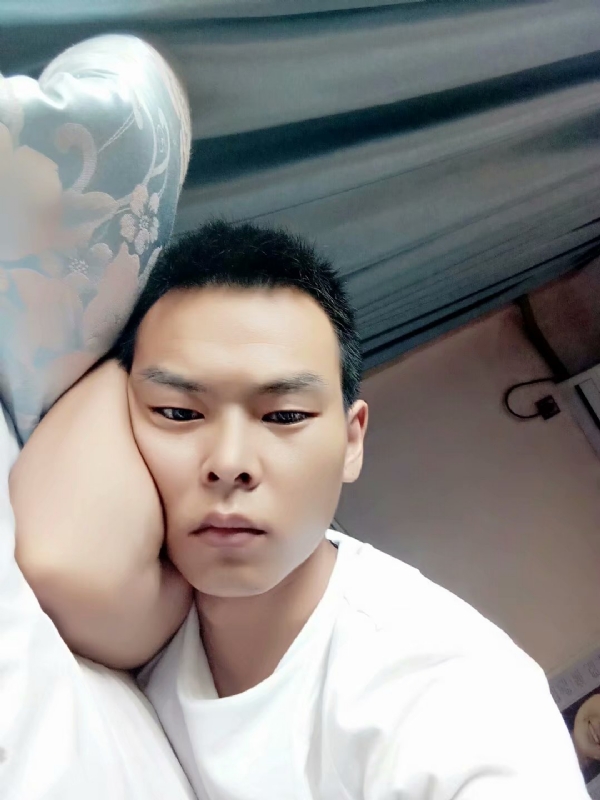 琪子心的第一张照片--昆明相亲服务中心