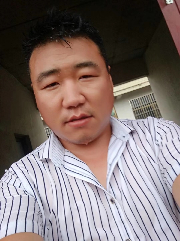 江湖中人的第一张照片--昆明相亲服务中心