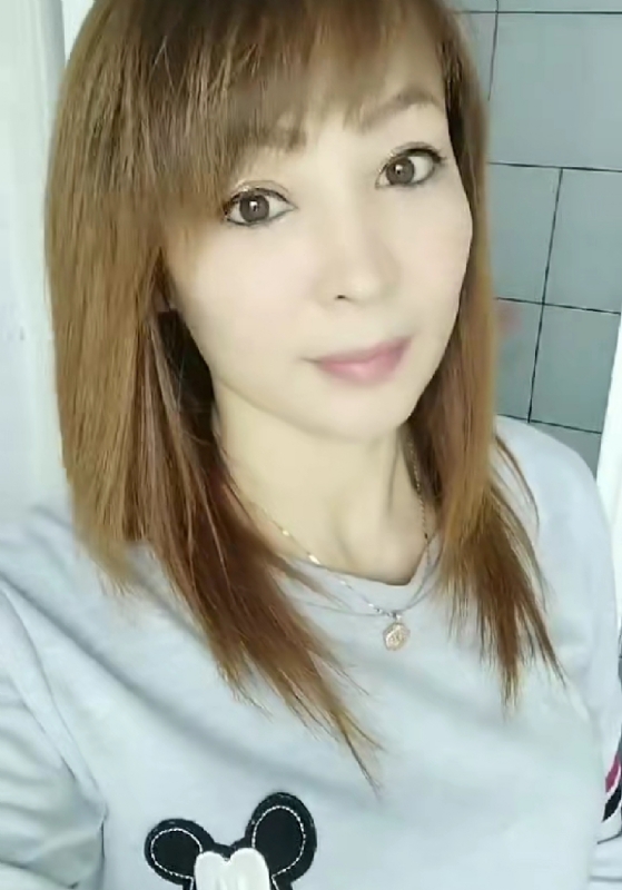 魅力白玲的第一张照片--昆明相亲服务中心