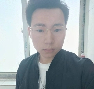 人在旅途的第一张照片--昆明相亲服务中心