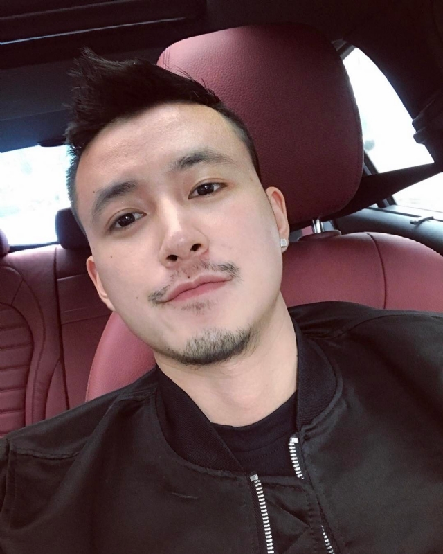 隆刘的第二张照片--昆明相亲服务中心