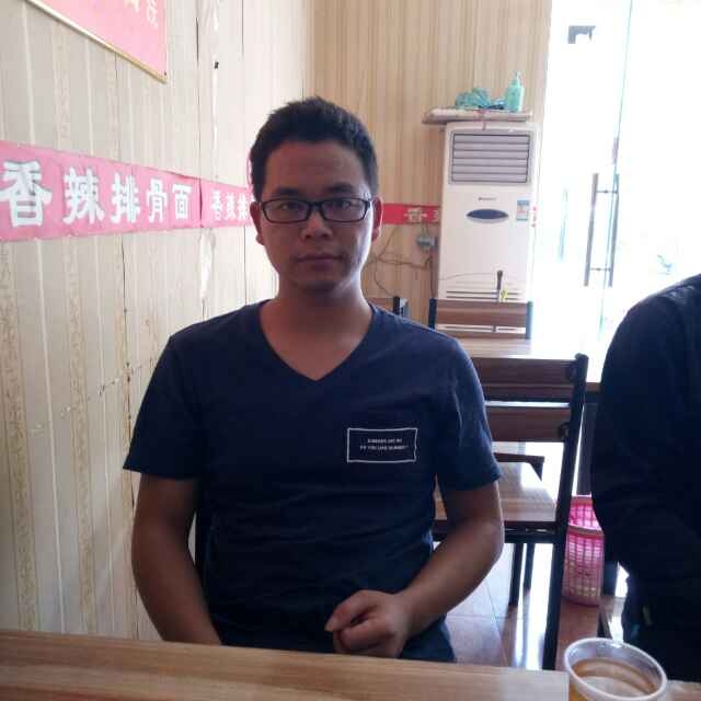 会哭的星星的第二张照片--昆明相亲服务中心