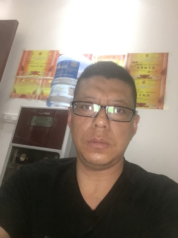 牵手的第二张照片--昆明相亲服务中心