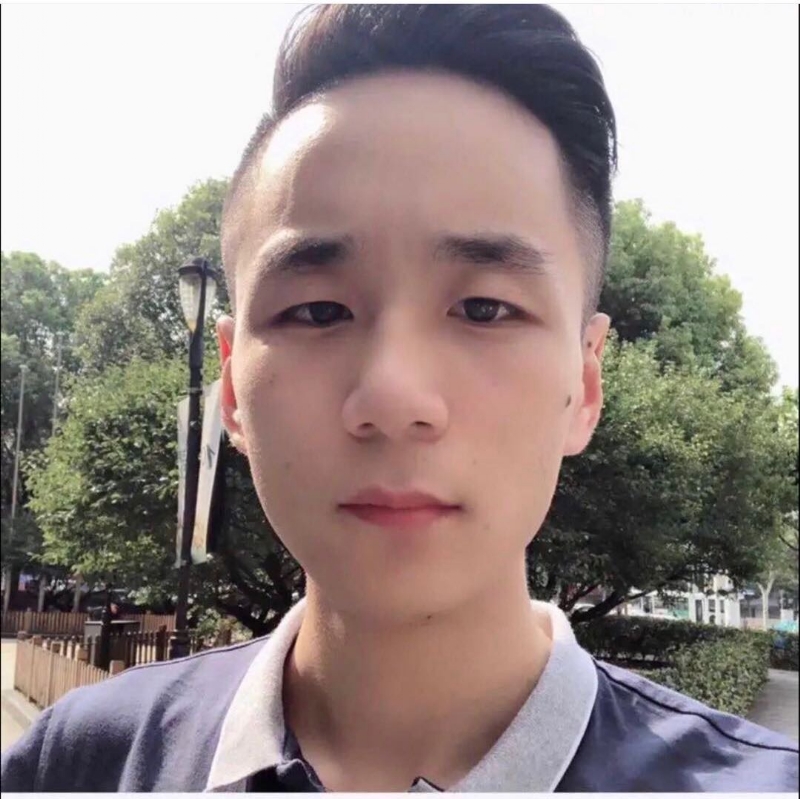 期待八月的雨的第一张照片--昆明相亲服务中心