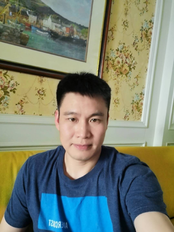 阳光灿烂的第二张照片--昆明相亲服务中心