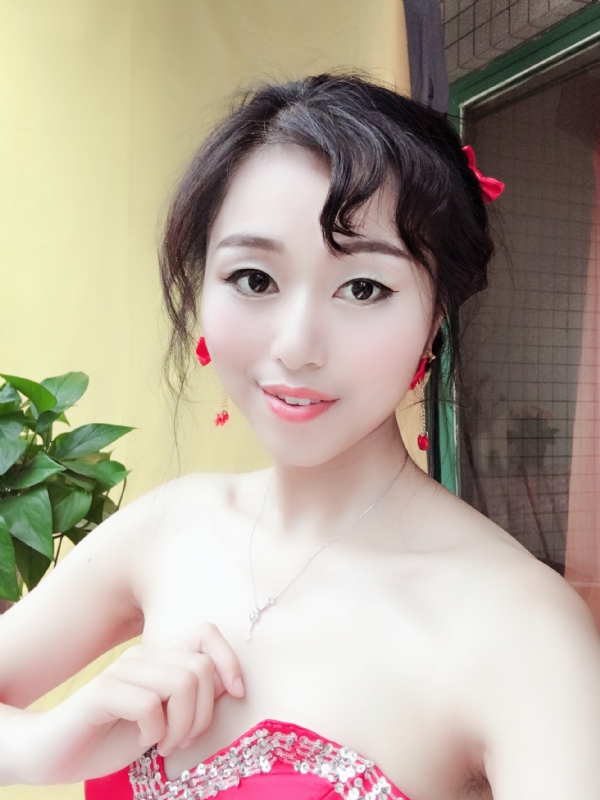 薇薇的第二张照片--昆明相亲服务中心