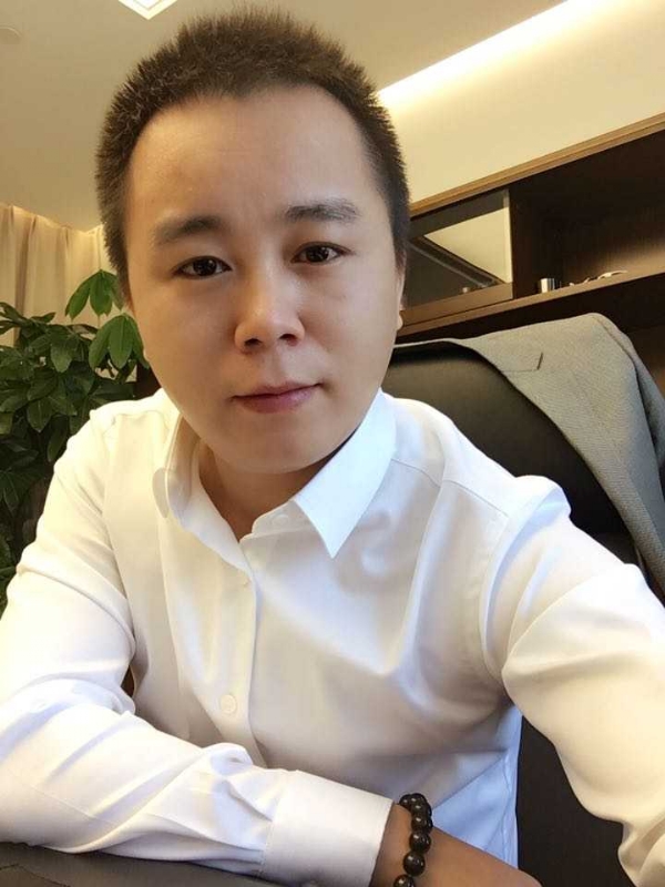 天若有情的第一张照片--昆明相亲服务中心