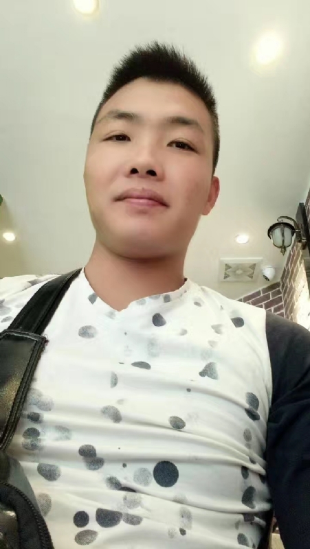 吃生蚝的小乖乖的第一张照片--昆明相亲服务中心