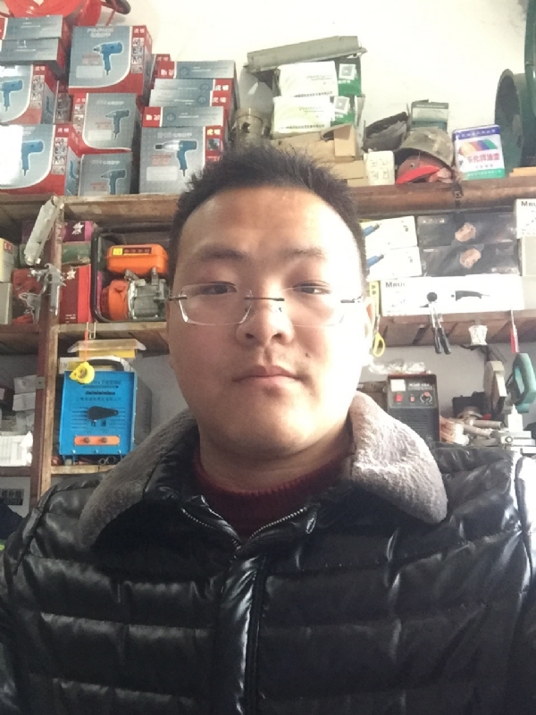 鼎福的第一张照片--昆明相亲服务中心