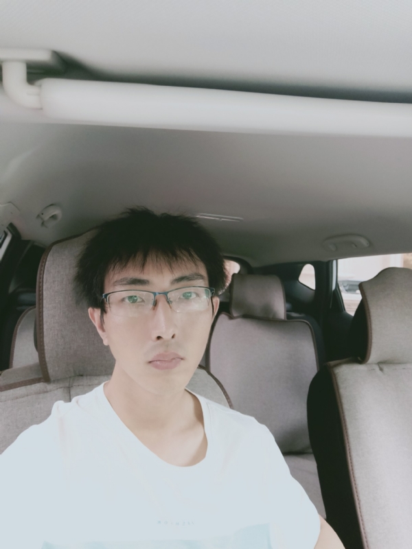 阳光大男孩的第一张照片--昆明相亲服务中心