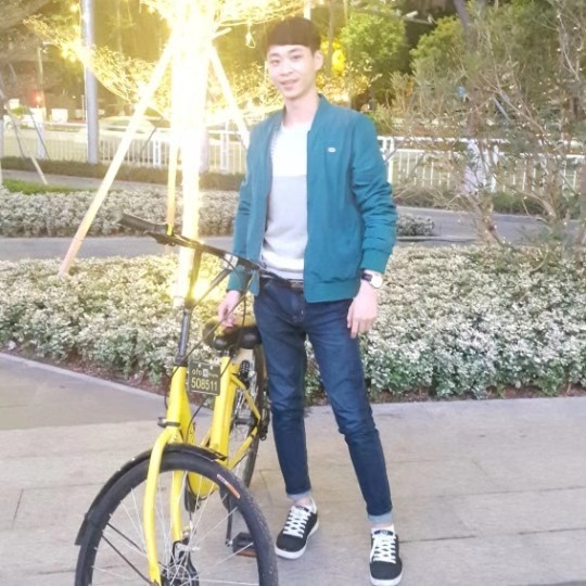 李伟的第一张照片--昆明相亲服务中心