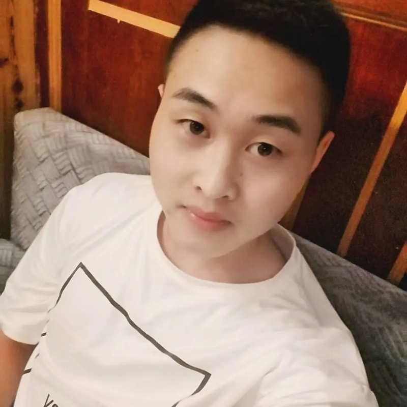 娃娃脸小爸爸的第一张照片--昆明相亲服务中心