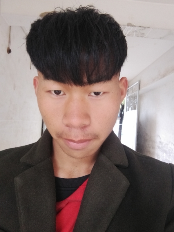 少年不在少的第一张照片--昆明相亲服务中心