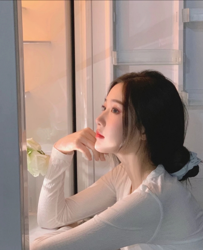 風吹過臉頰的第一张照片--昆明相亲服务中心