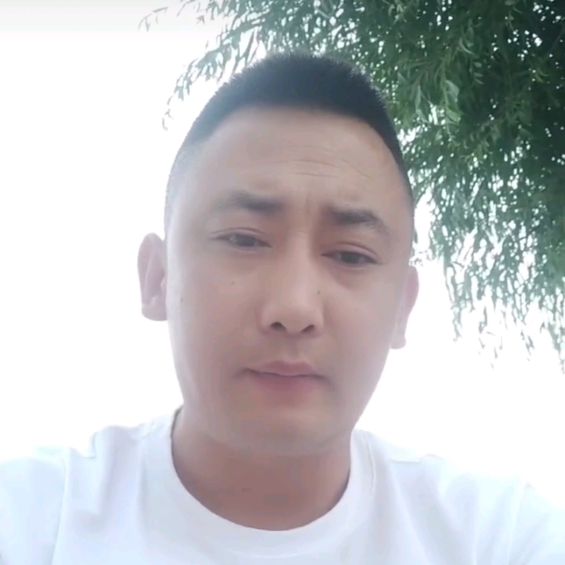 潇洒的第一张照片--昆明相亲服务中心