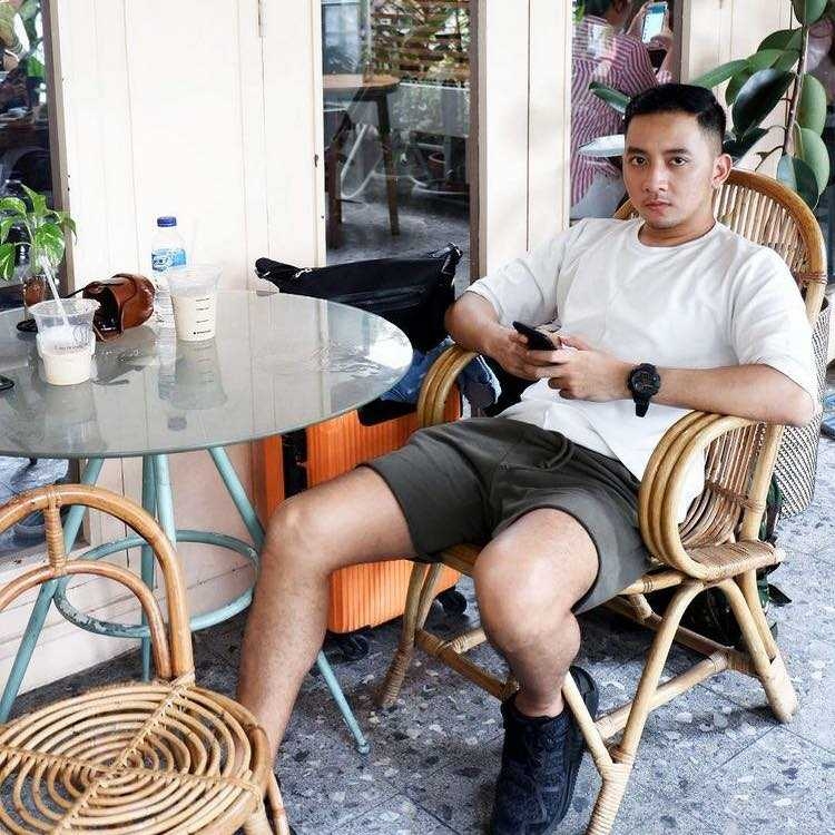 愛的供養的第一张照片--昆明相亲服务中心
