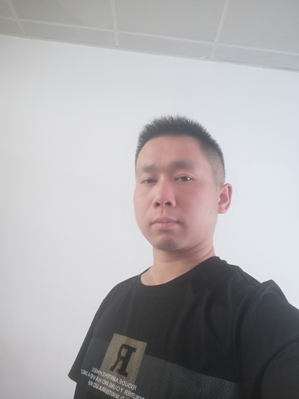 孤独的狼的第一张照片--昆明相亲服务中心