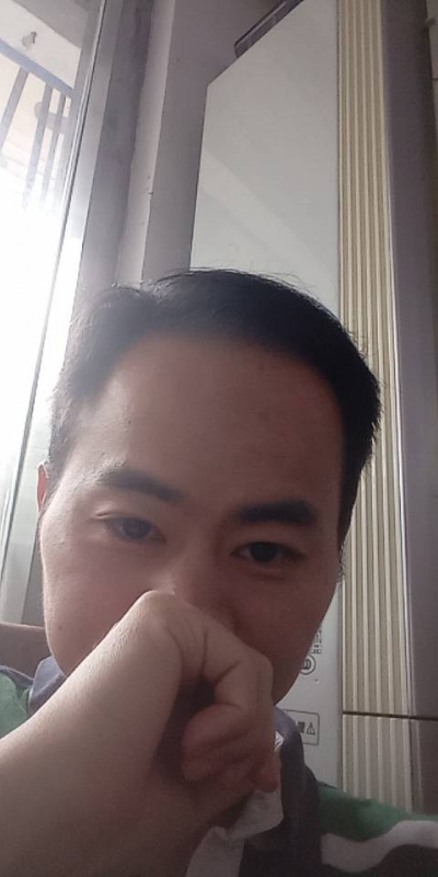 90年大叔的第一张照片--昆明相亲服务中心