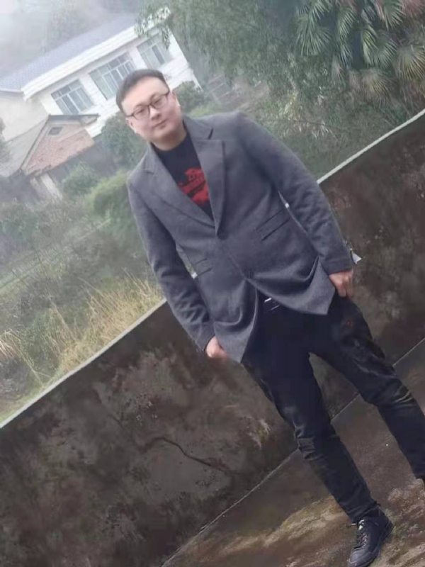 冰城的第一张照片--昆明相亲服务中心
