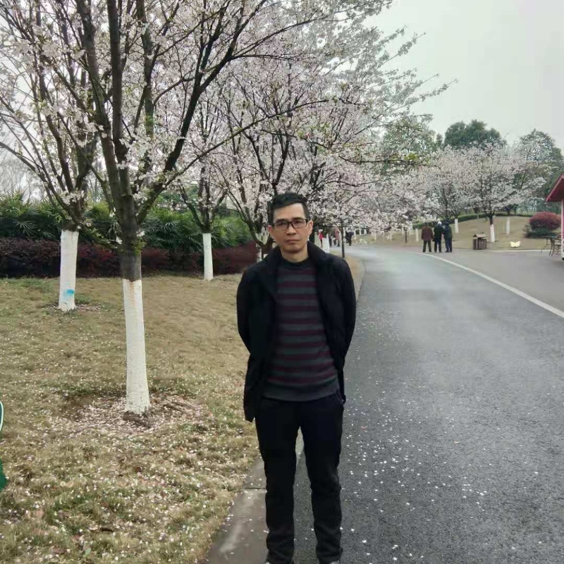 痴心爱人的第一张照片--昆明相亲服务中心