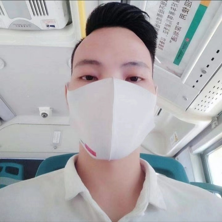 摆渡者的第一张照片--昆明相亲服务中心
