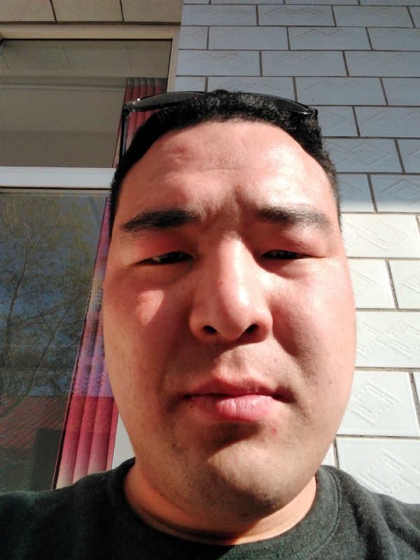一羽垂天的第三张照片--昆明相亲服务中心