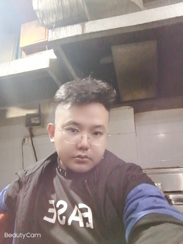 棒哥的第一张照片--昆明相亲服务中心