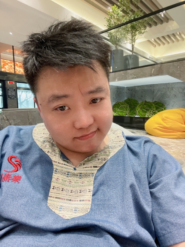 小恶魔的第一张照片--昆明相亲服务中心