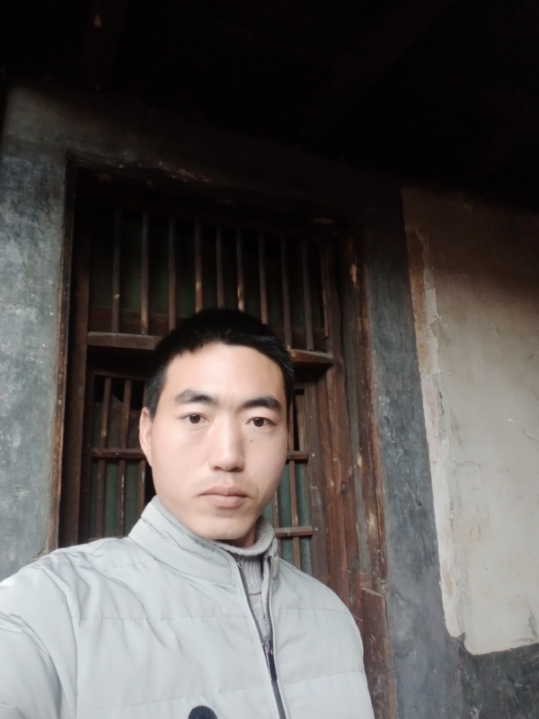 嫁与娶的第一张照片--昆明相亲服务中心