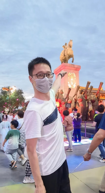 一休哥的第一张照片--昆明相亲服务中心