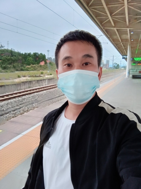小李的第一张照片--昆明相亲服务中心