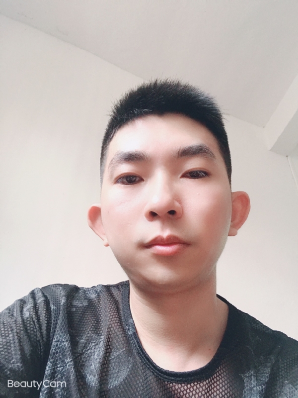 诚恳的第一张照片--昆明相亲服务中心