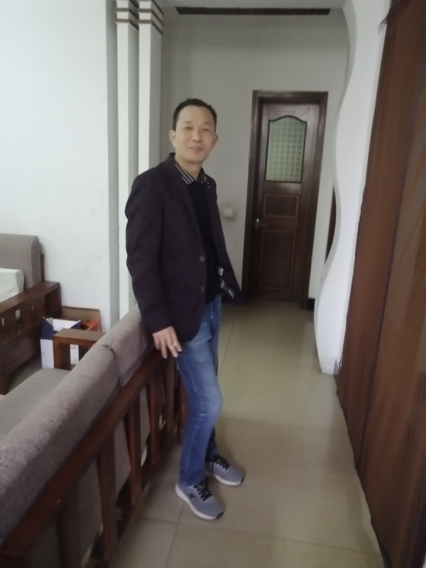 相亲相爱的第一张照片--昆明相亲服务中心
