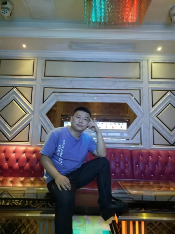 黄生的第四张照片--昆明相亲服务中心
