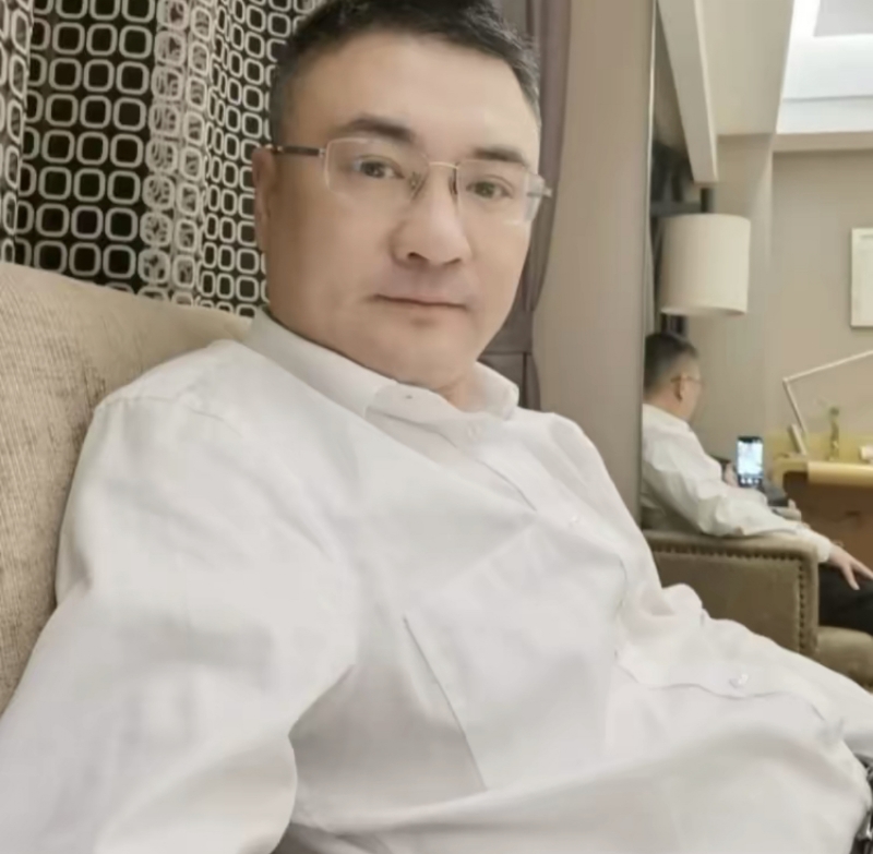 追逐的第二张照片--昆明相亲服务中心