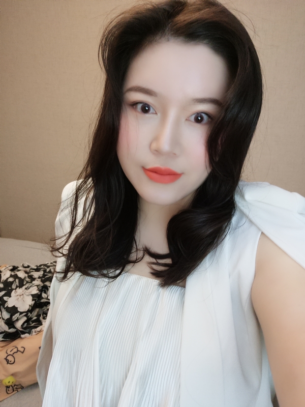 璐璐的第一张照片--昆明相亲服务中心