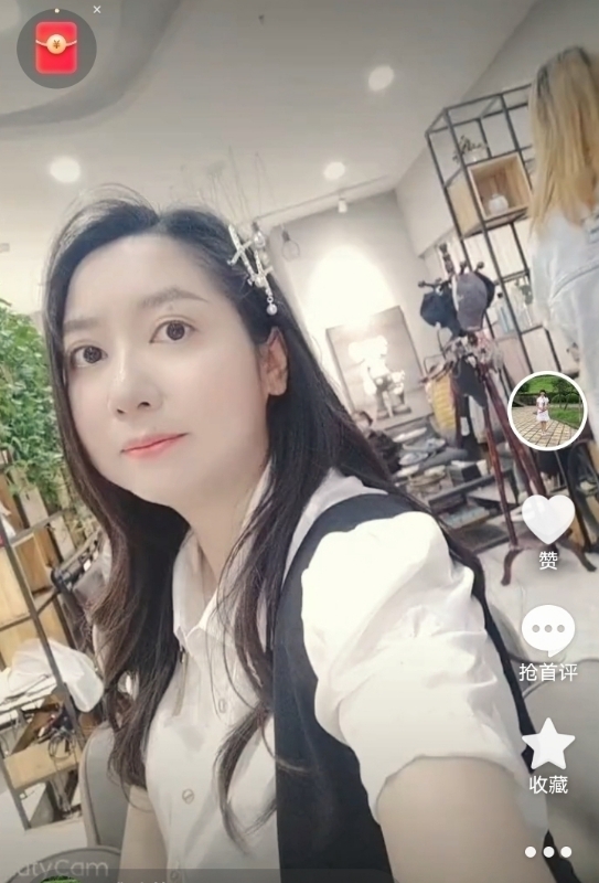 雅致的风的第一张照片--昆明相亲服务中心