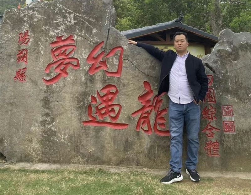 快乐每一天的第一张照片--昆明相亲服务中心