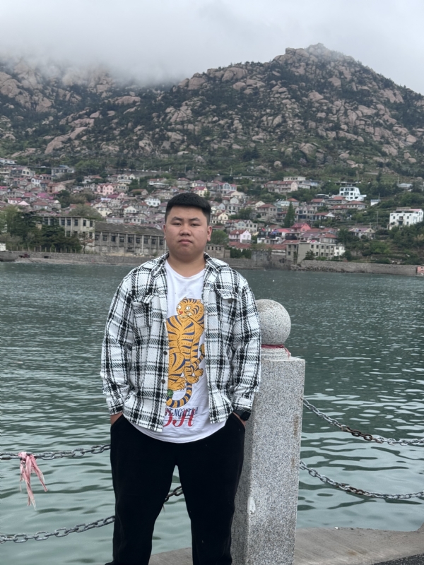 谨慎的第一张照片--昆明相亲服务中心